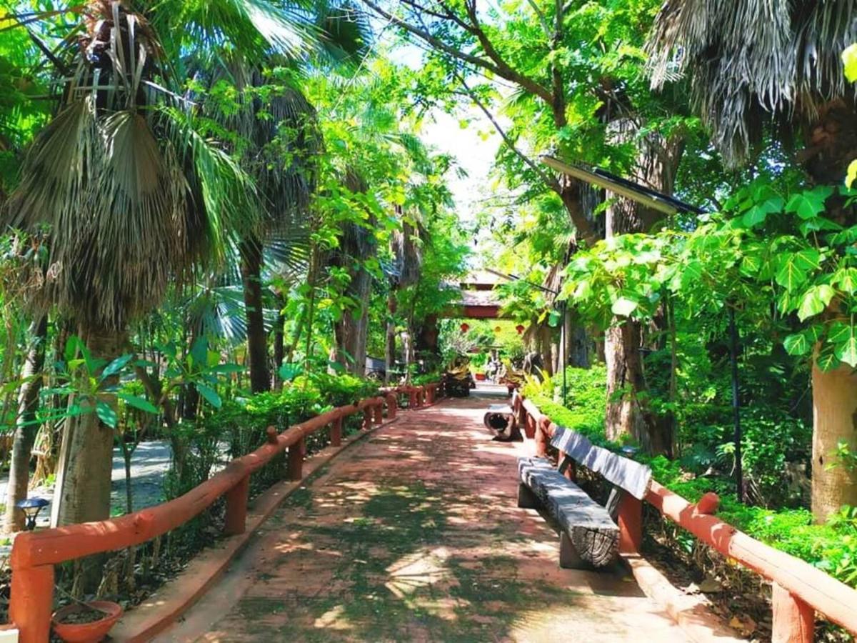 Denchai City Resort เด่นชัยซิตี้ รีสอร์ท プレー エクステリア 写真
