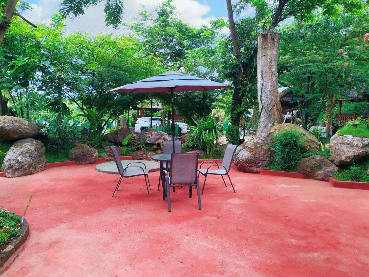 Denchai City Resort เด่นชัยซิตี้ รีสอร์ท プレー エクステリア 写真